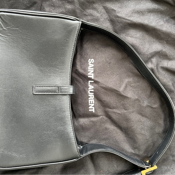 Saint Laurent (Le 5 á 7) Black Shoulder Bag with Gold details - Picture 2 of 5